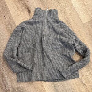 Old Navy Gray Ribbed Turtleneck Sweater